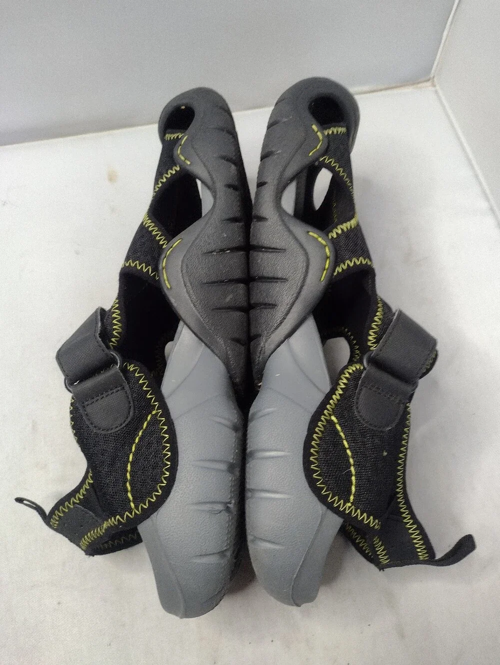 Crocs Men's Size 13 Black SwiftWater Mesh Fisherman Deck Sandals Water Shoes U